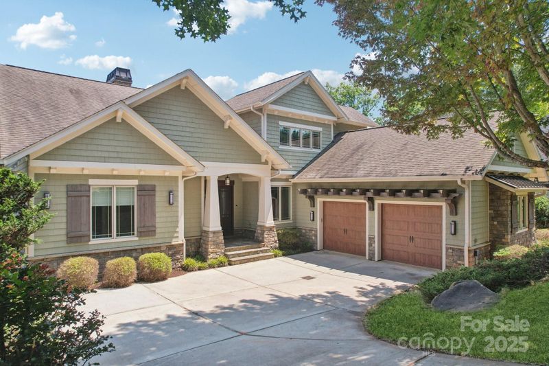 3229 Lake Pointe Dr, Belmont, NC 28012