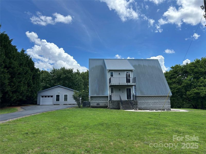 6323 Hudspeth Rd, Harrisburg, NC 28075