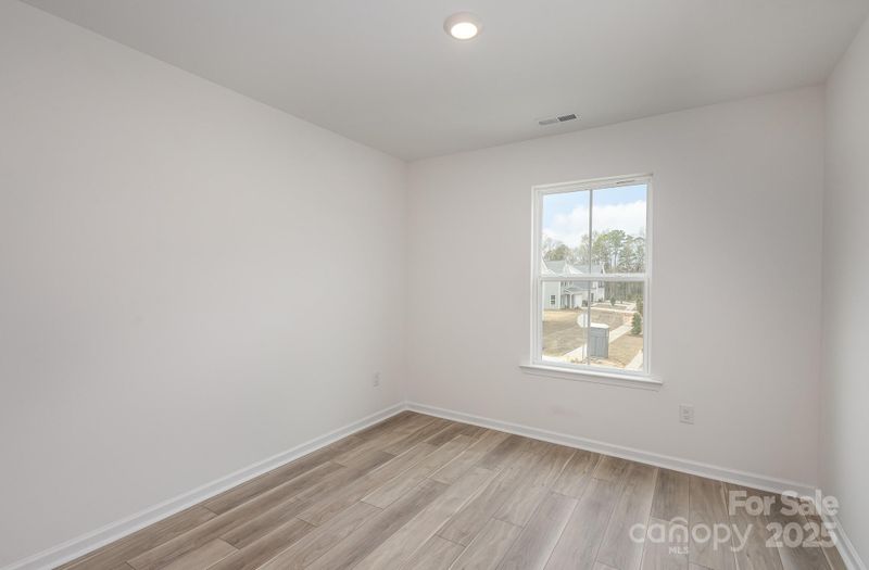 3035 Breslin St, Charlotte, NC 28214