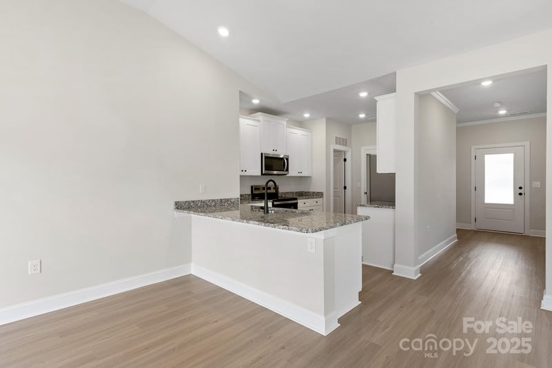 7307 Jerimoth Dr, Charlotte, NC 28215
