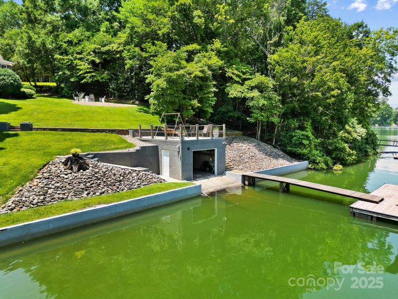 7040 Hyde St, Sherrills Ford, NC 28673