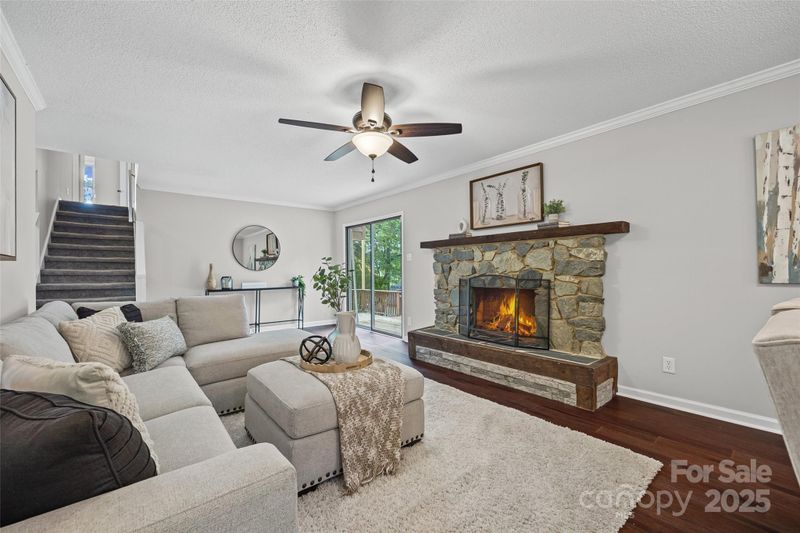 9111 Windjammer Dr, Tega Cay, SC 29708
