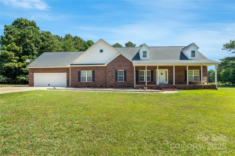 1225 Timber Run Dr, Dallas, NC 28034