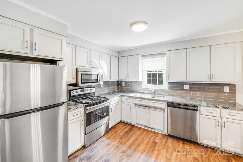 8079 Optimist Club Rd, Denver, NC 28037
