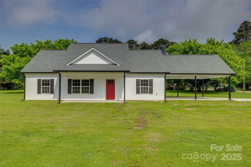 521 Tram Rd, Lancaster, SC 29720