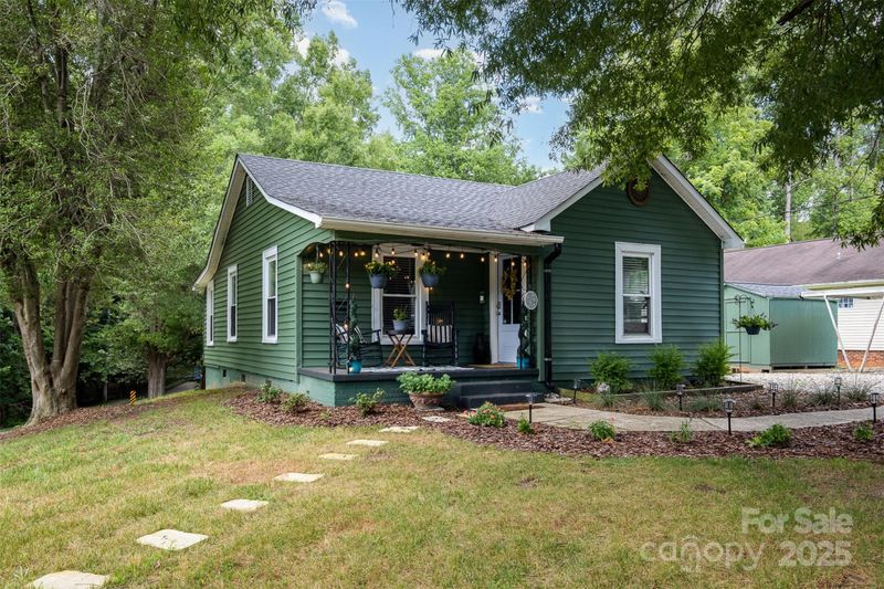 1114 Mountain St, Kannapolis, NC 28081