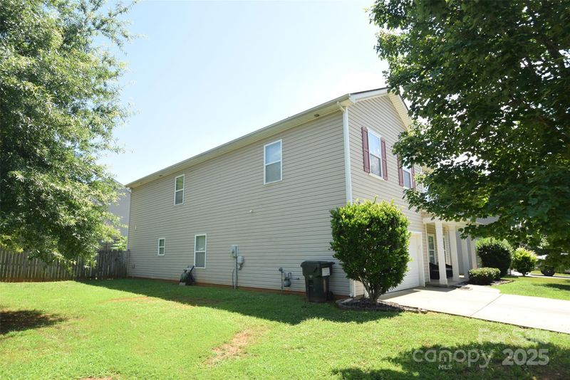 11124 Pond Valley Ct, Charlotte, NC 28269