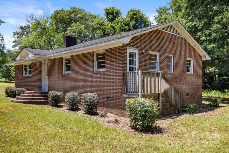 3724 Tadlock Rd, Richburg, SC 29729