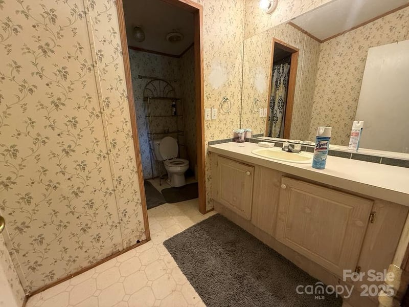 1342 Shinnville Rd, Cleveland, NC 27013