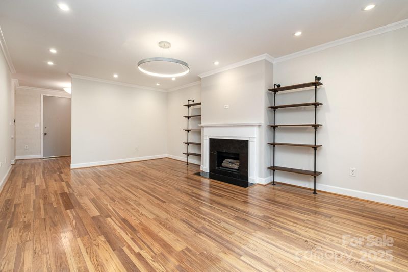 830 Cherokee Rd, Charlotte, NC 28207