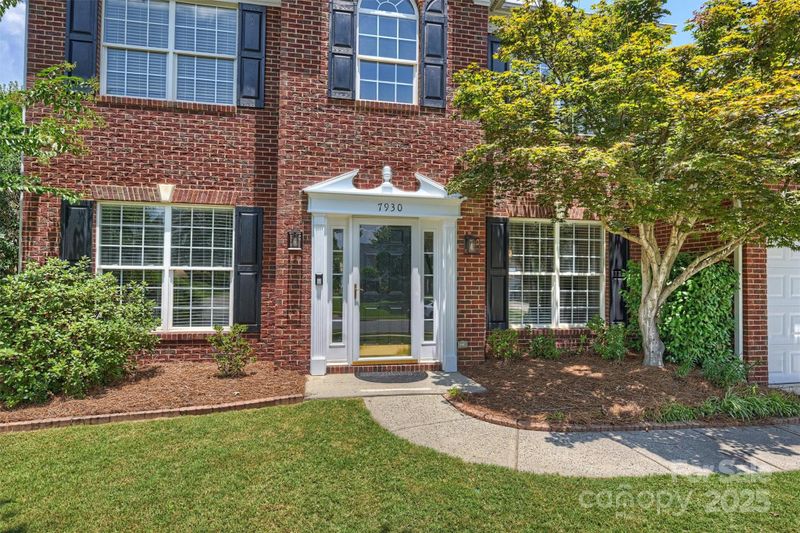 7930 Lancken Dr, Charlotte, NC 28277