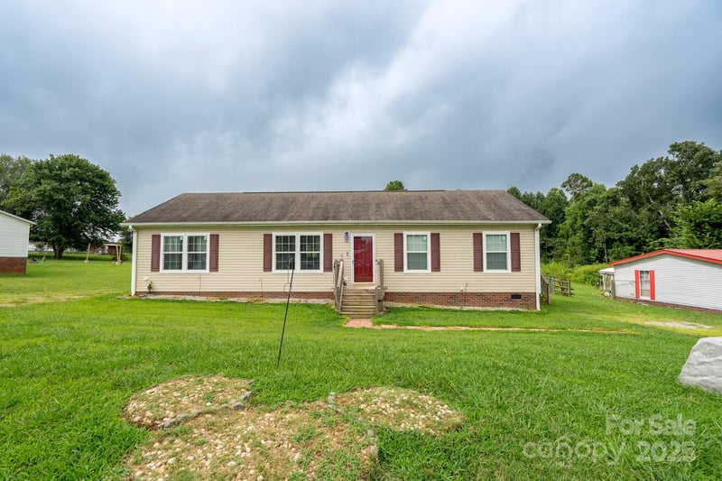 131 Brown Farms Dr, Cleveland, NC 27013