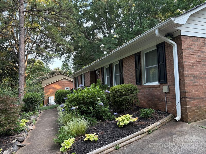 10428 Landon St, Charlotte, NC 28215