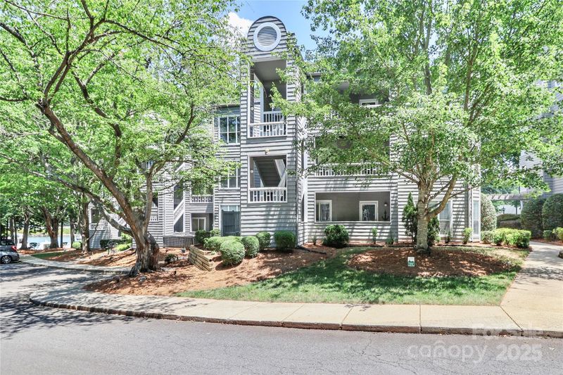 226 Northwest Dr, Davidson, NC 28036