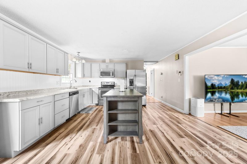 2509 Woodbridge Dr, Gastonia, NC 28056