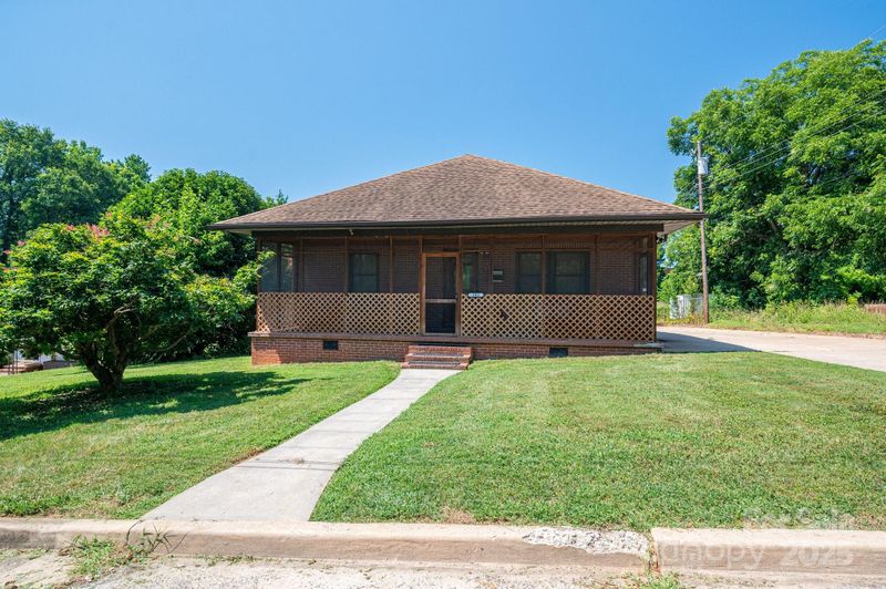 302 Planetree Dr, Belmont, NC 28012