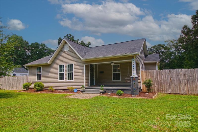 802 Ruth Ave, Kannapolis, NC 28083