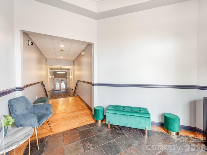 718 W Trade St #414, Charlotte, NC 28202