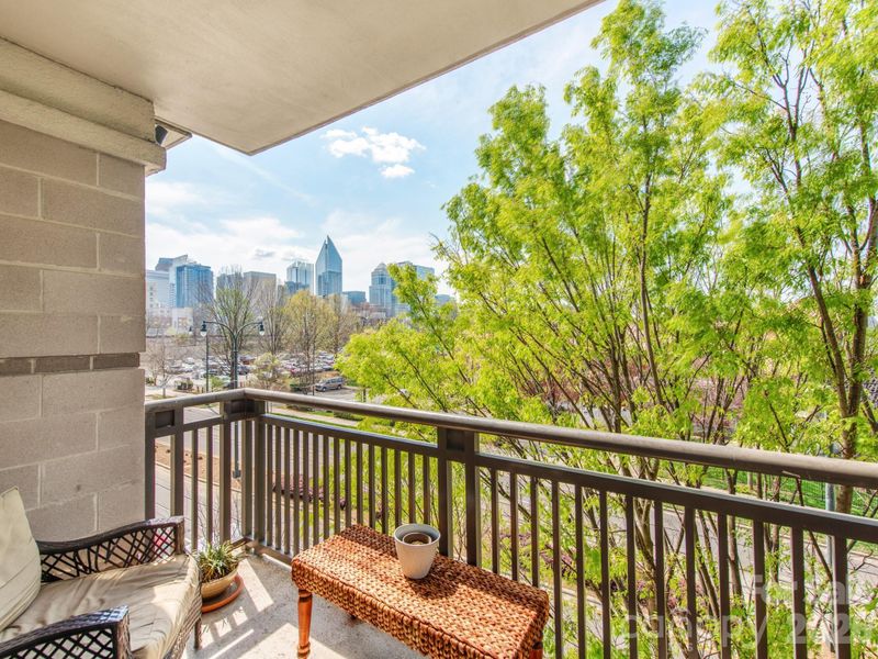 718 W Trade St #414, Charlotte, NC 28202