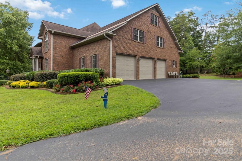 865 Saint Paul Church Rd, Clover, SC 29710