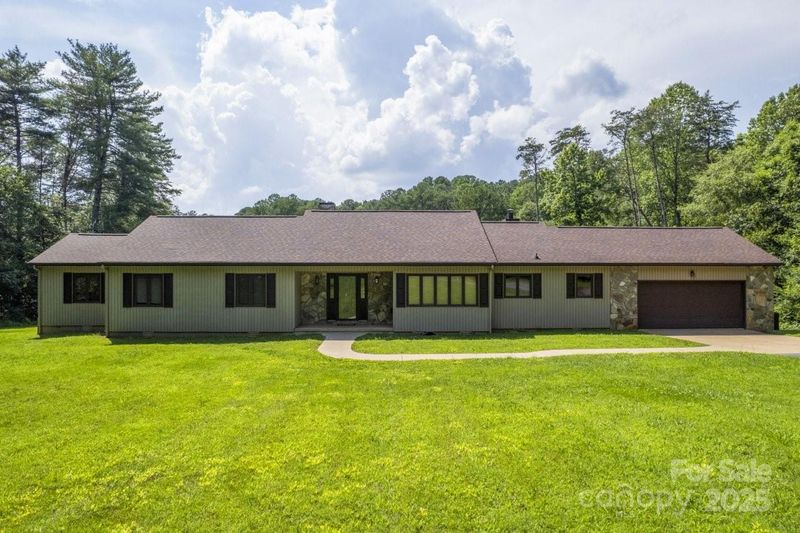 4727 Rock Barn Rd, Claremont, NC 28610
