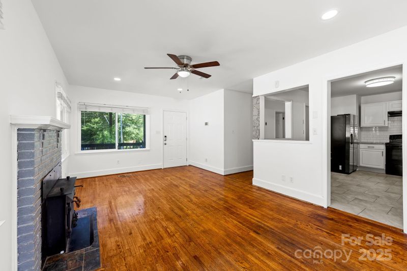 5440 Kildare Dr, Charlotte, NC 28215