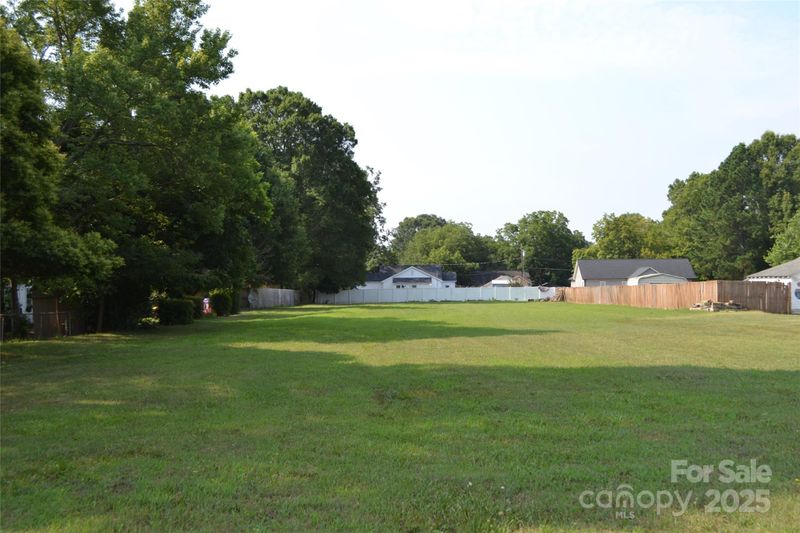 1 Moose Rd #1, Kannapolis, NC 28083
