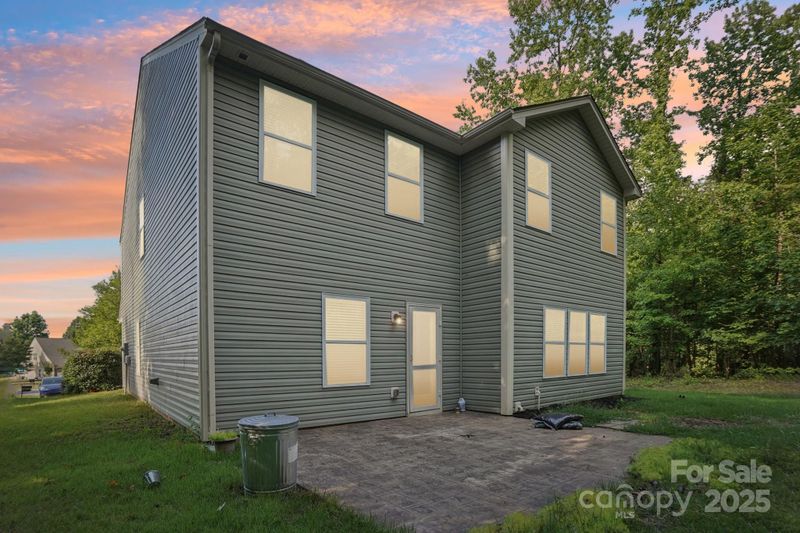 9403 Fernspray Rd, Charlotte, NC 28215