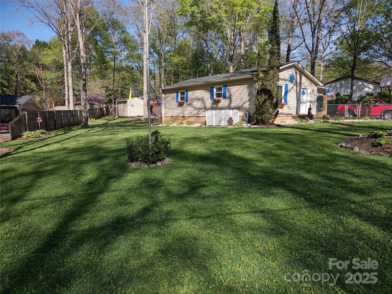 3917 22nd St NE, Hickory, NC 28601