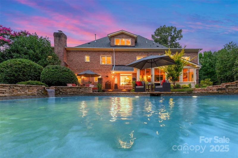 5437 Old Course Dr, Charlotte, NC 28277