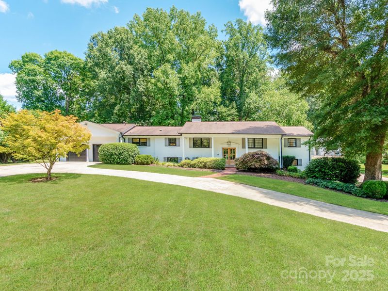 607 W School St, Maiden, NC 28650