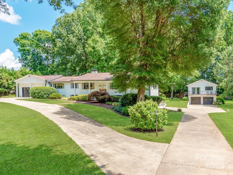 607 W School St, Maiden, NC 28650