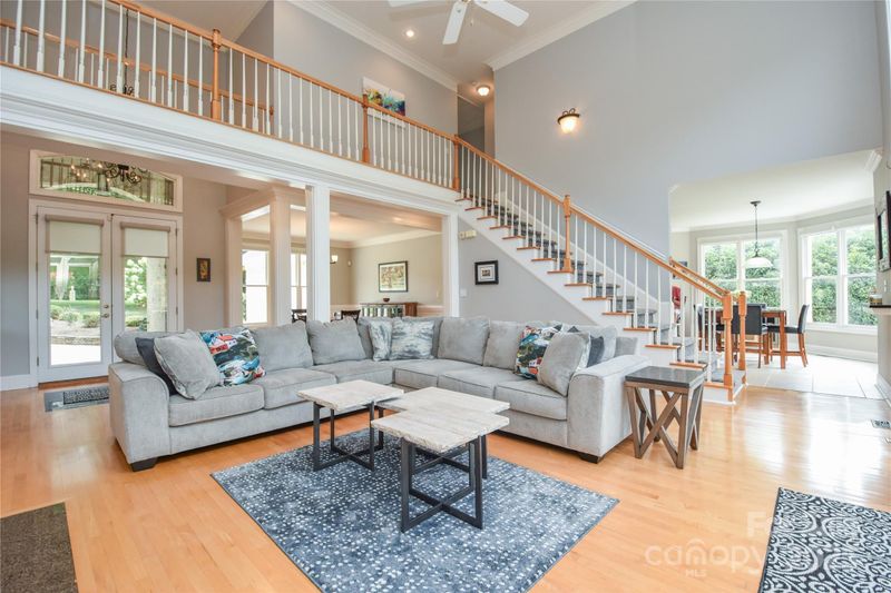 9221 Belle Pines Ct, Sherrills Ford, NC 28673