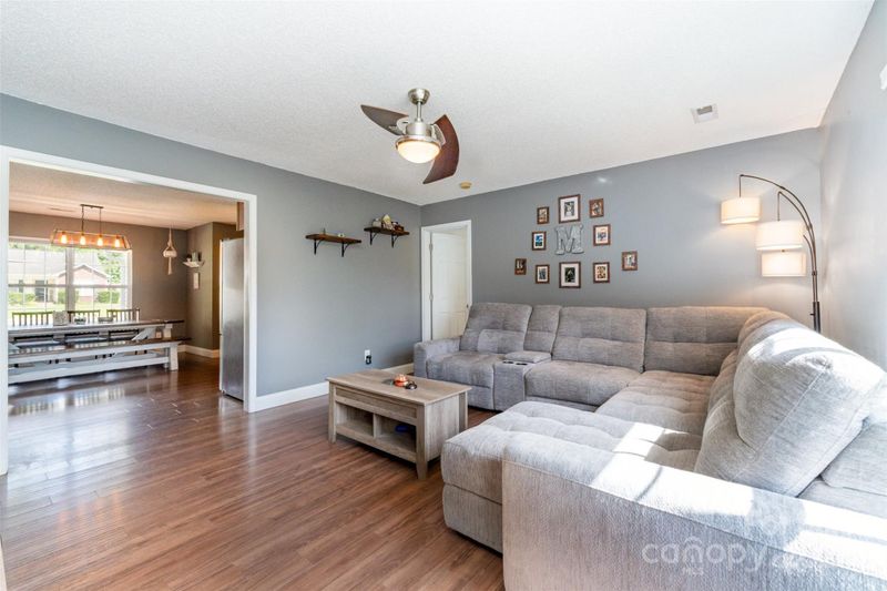 5235 Harmon Pl, Kannapolis, NC 28083