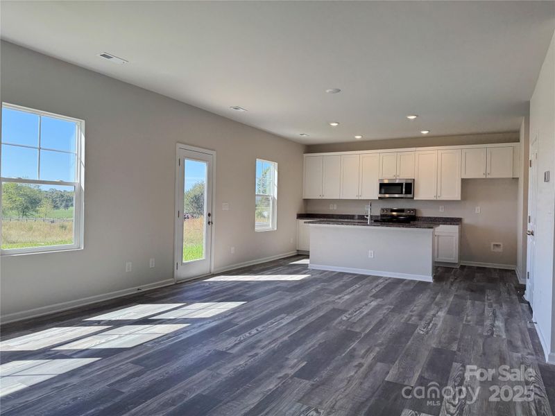 3379 Killian Rd, Lincolnton, NC 28092
