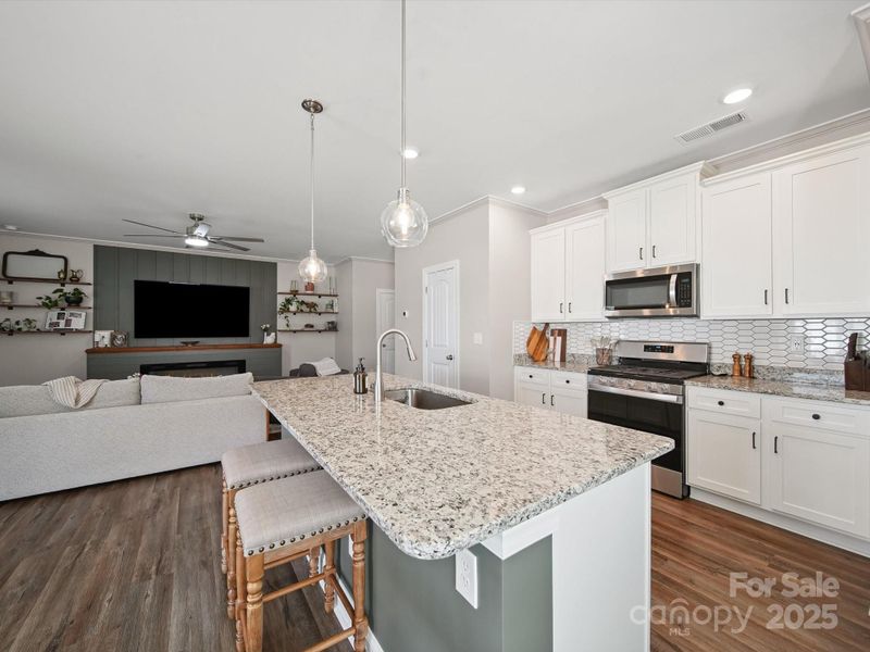 2000 Swanport Ln, Monroe, NC 28110