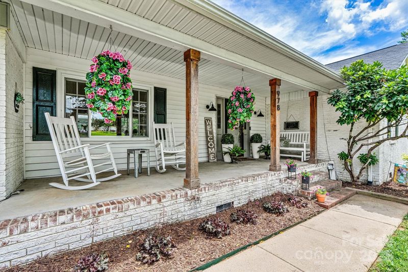 978 La Forest Ln, Concord, NC 28027