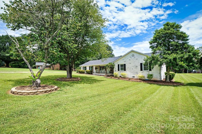 978 La Forest Ln, Concord, NC 28027