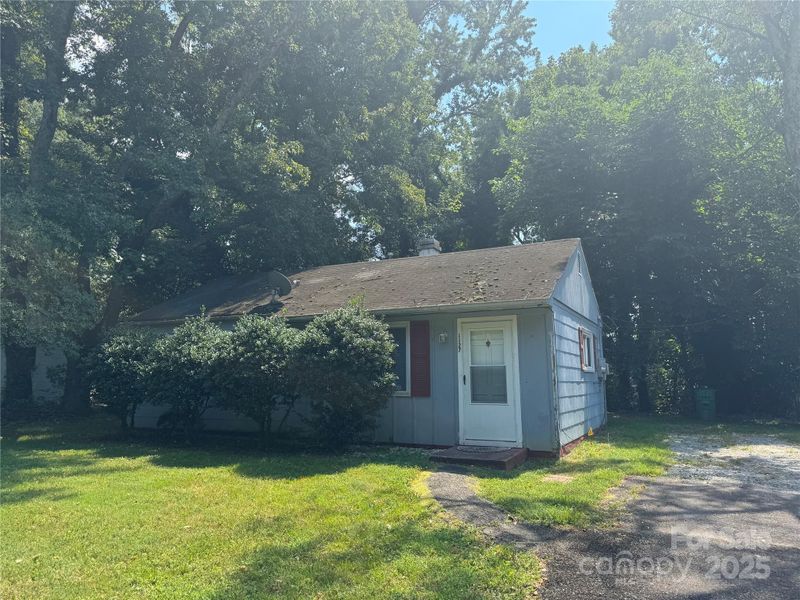 1127 Nations Dr, Charlotte, NC 28217