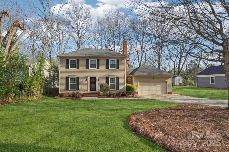 3016 Heathcroft Ct, Charlotte, NC 28269