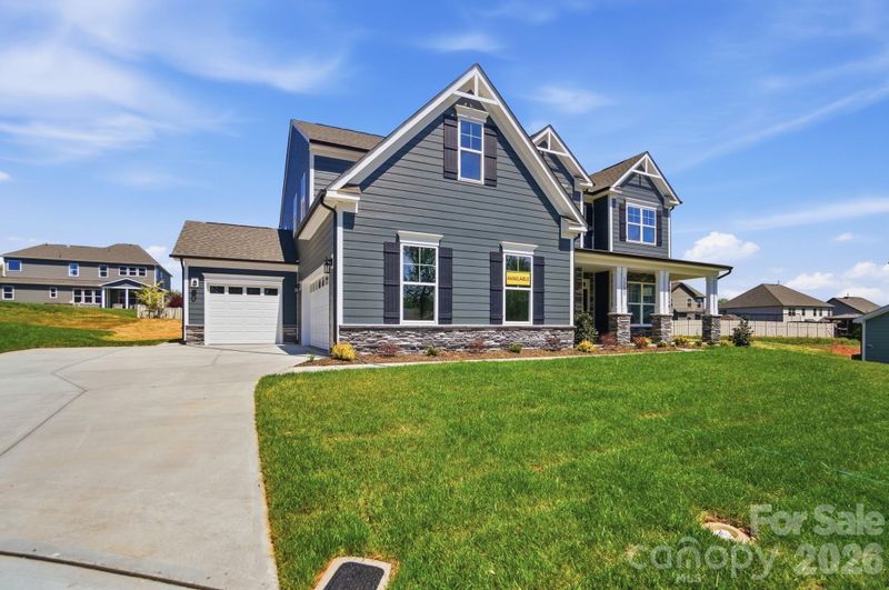 1320 Knob Creek Dr, Gastonia, NC 28054