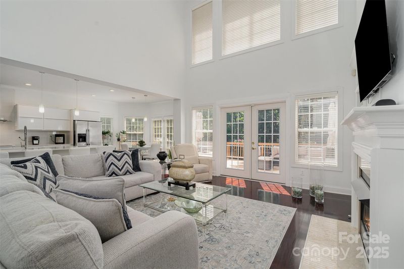 10929 Valley Spring Dr, Charlotte, NC 28277