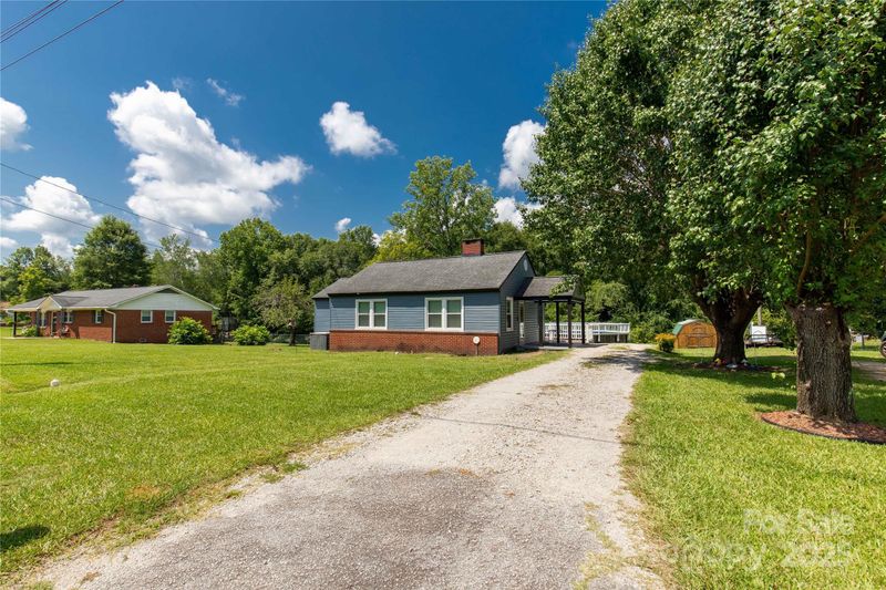 1658 Hillcrest Ave, Lancaster, SC 29720