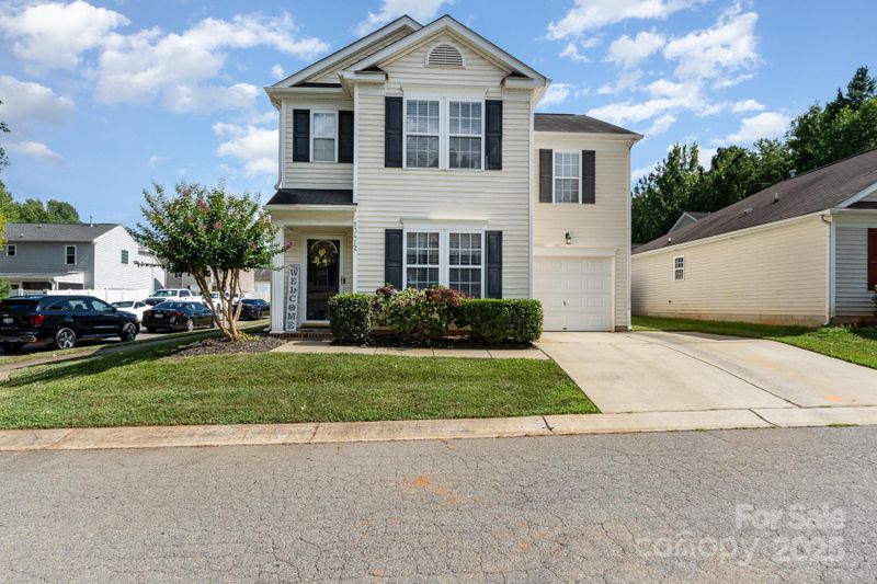 13412 Golden Apple Ct, Charlotte, NC 28215