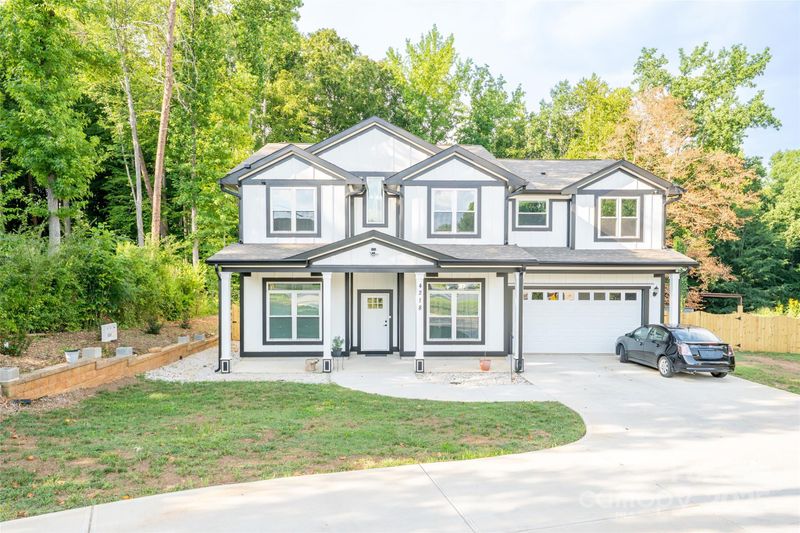 4218 Enoch Dr, Charlotte, NC 28269