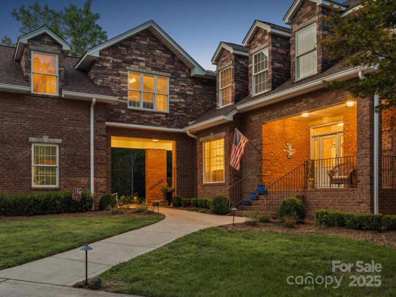 4050 Muirfield Dr, Cherryville, NC 28021