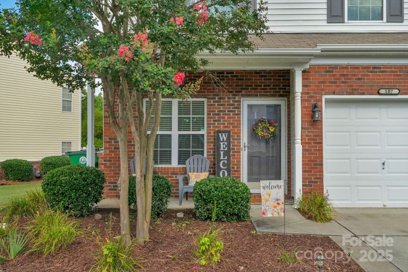 107 Azteca Dr, Matthews, NC 28104