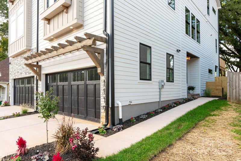 1119 N Myers St, Charlotte, NC 28206