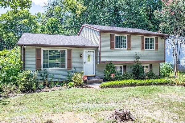 1216 Ogden Pl, Charlotte, NC 28213