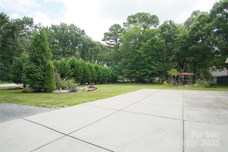 3974 Pleasant Plains Rd, Matthews, NC 28104